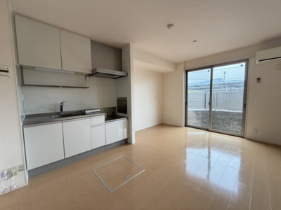 【居間・リビング】 | ソルティアA | 同型・現況優先（写真は301号室）