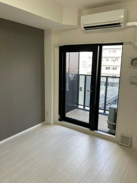 メイクス矢場町Ⅱの居間・リビング