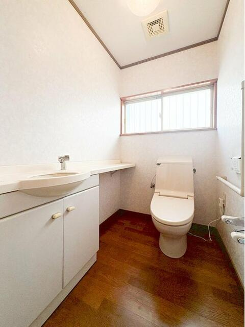 宇都宮市峰町　2ＳＬＤＫ　中古住宅のトイレ