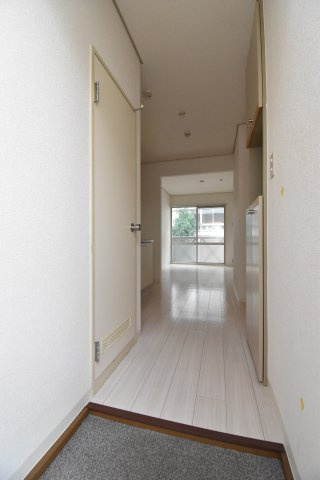 カネマスロイヤルコートの玄関