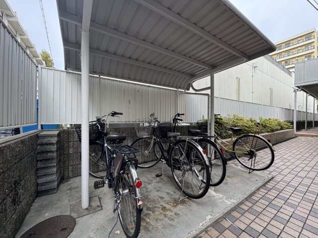 カネマスロイヤルコートのエントランス