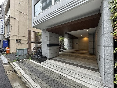 ライオンズ千代田岩本町ミレスーＫＤＡのエントランス|エントランス　※2024年4月撮影