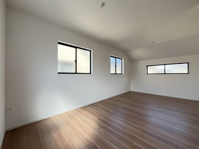 【子供部屋】 | 福岡市東区舞松原3丁目1期　3号棟（全3棟）【仲介手数料無料・0円】 | 現地写真。