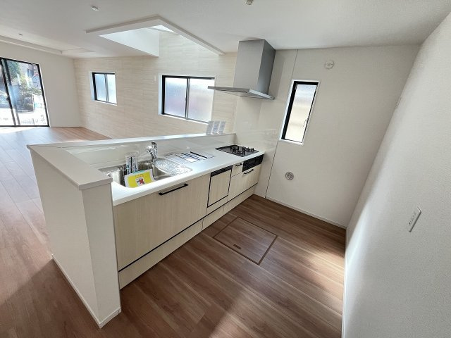 【キッチン】 | 福岡市東区舞松原3丁目1期　3号棟（全3棟）【仲介手数料無料・0円】 | 現地写真。