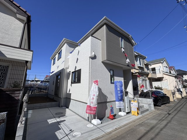 市川市宮久保６丁目新築戸建【宮久保小学校：8分】の外観|完成済み内覧可能です！！