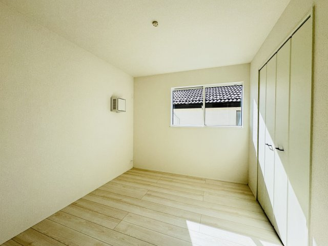 市川市宮久保６丁目新築戸建【宮久保小学校：8分】の洋室|5.2帖洋室