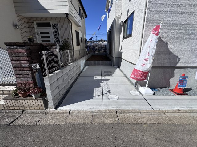 市川市宮久保６丁目新築戸建【宮久保小学校：8分】の駐車場|駐車スペース完備