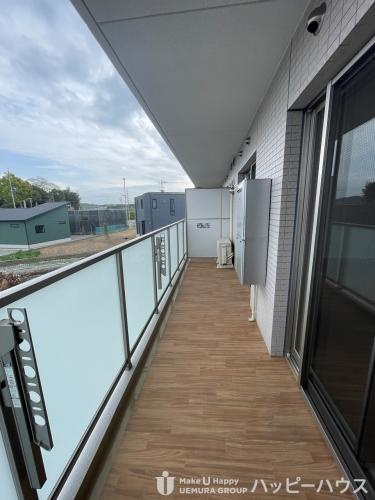 ボルドーⅤ番館のバルコニー|別号数タイプ