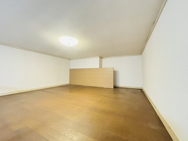 コスモアーバンの洋室|別号数タイプ