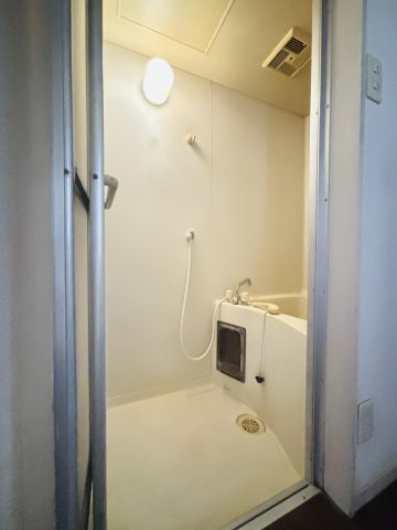 コスモアーバンのシャワールーム|別号数タイプ