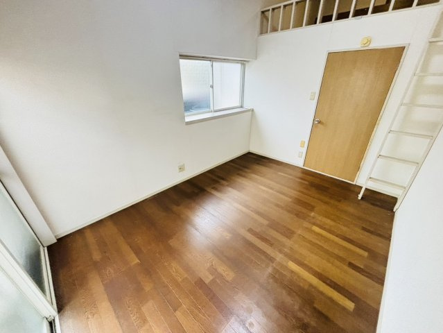 コスモアーバンの居間・リビング|別号数タイプ