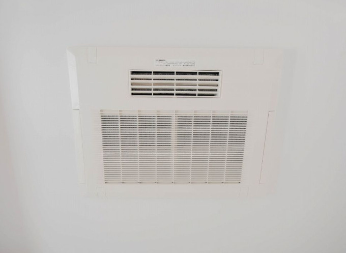 ライオンズマンション両国リバーステージの冷暖房・空調設備|浴室乾燥機