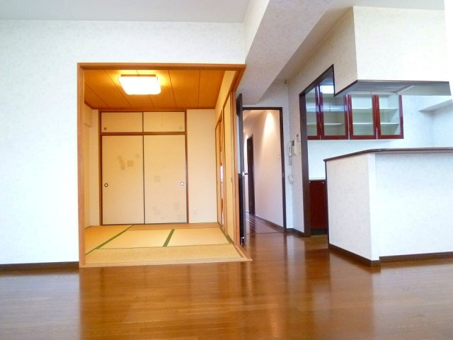 エヴァ諏訪野のセキュリティ|TVモニター付きで安心です☆