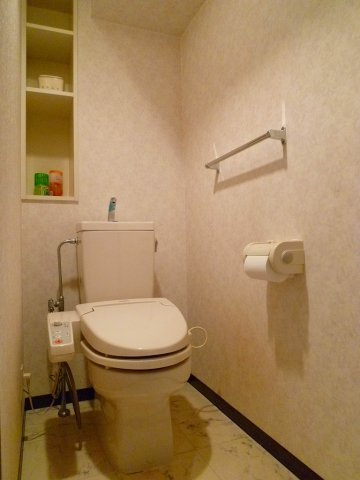 エヴァ諏訪野のトイレ|嬉しい温水洗浄便座付き♪