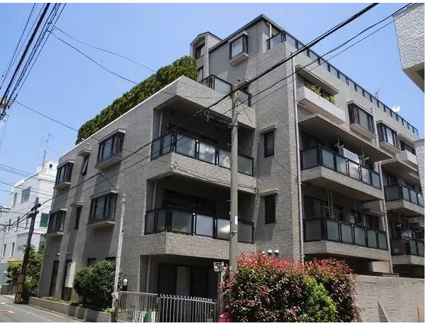 ★仲介手数料無料★ロイヤルヴィーゼ学芸大学（学芸大学、祐天寺、中目黒エリアが利用でき、都心も横浜エリアも行きやすいです）の外観