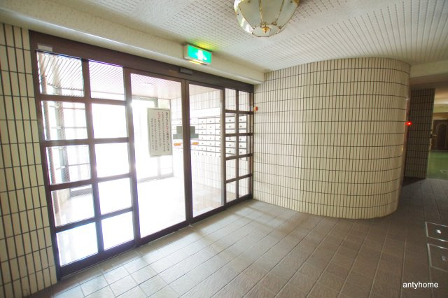 サンレスポワール天六　仲介手数料無料のロビー