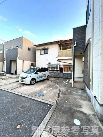 フジパレス戸建賃貸和歌山市西高松の駐車場