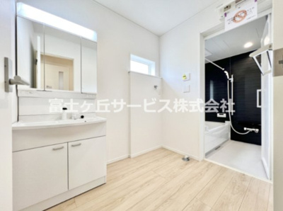【脱衣所】 | 沼津市大塚 15期 新築一戸建て 2号棟 | 脱衣場です