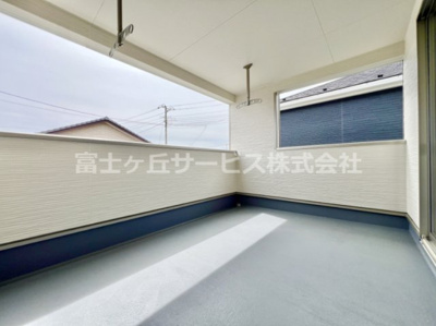 【バルコニー】 | 沼津市大塚 15期 新築一戸建て 2号棟 | バルコニー付きです