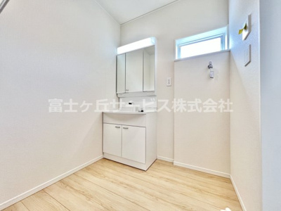 【脱衣所】 | 沼津市西間門 9期 新築一戸建て | 脱衣場です