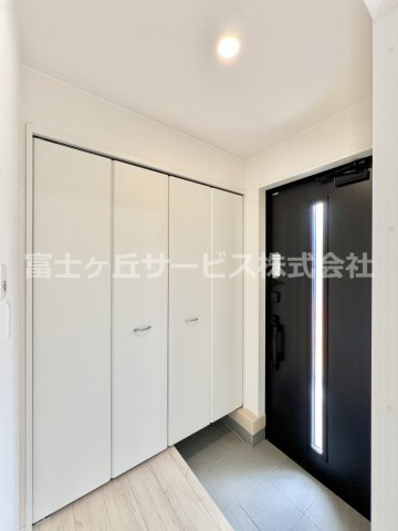 【玄関】 | 沼津市西間門 9期 新築一戸建て | 玄関です