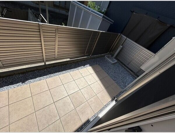 アヴァンスの庭