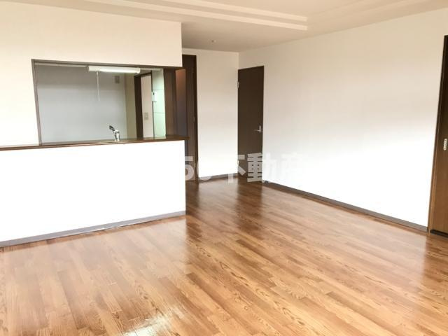 エイレーネの内装|洋室