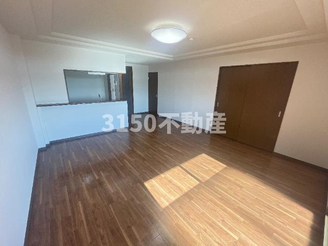 エイレーネの居間・リビング|リビング