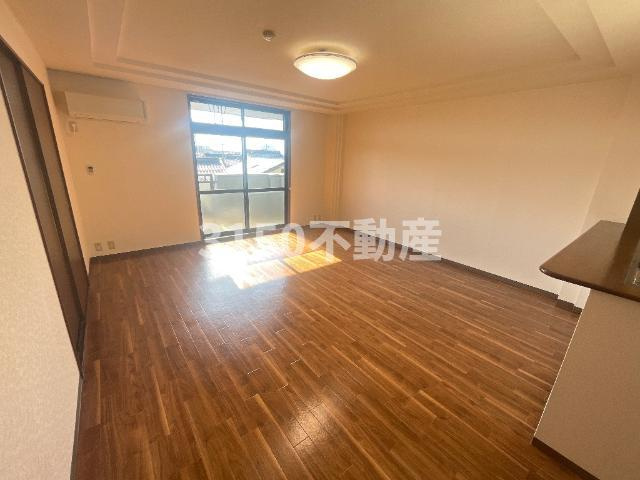 エイレーネの居間・リビング|リビング