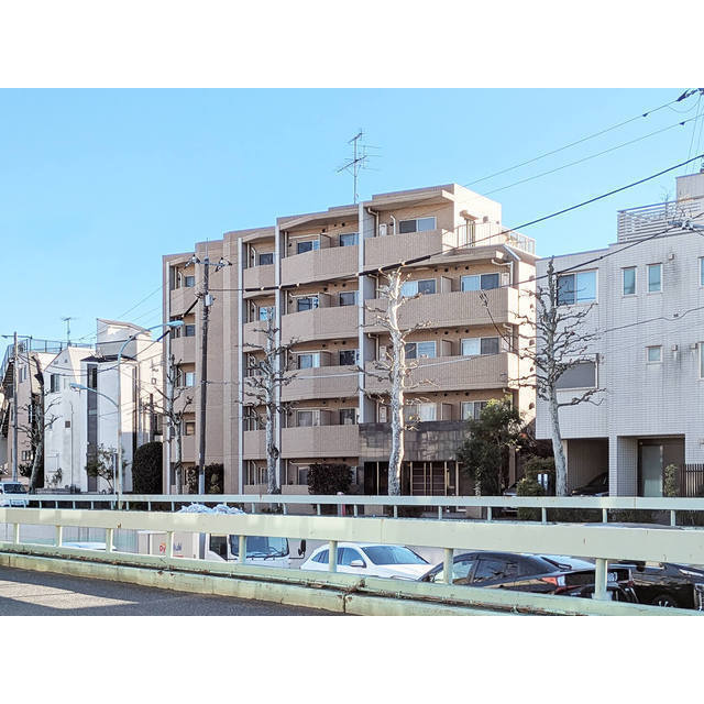 レジデンス新宿中落合の外観