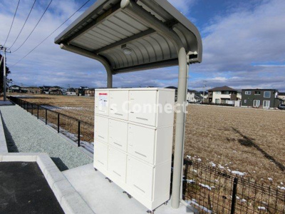 【その他共用部分】 | アルバスラピスⅢ | 宅配ＢＯＸ付きでいつでも荷物を受け取れます。