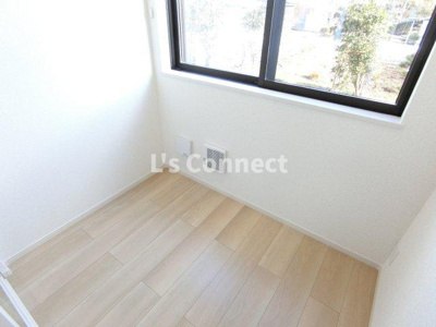 【その他】 | アルバスラピスⅢ | サンルーム付きで天気を気にせず洗濯できます。