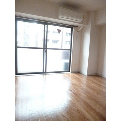 【居間・リビング】 | メゾン丸十 | 洋室