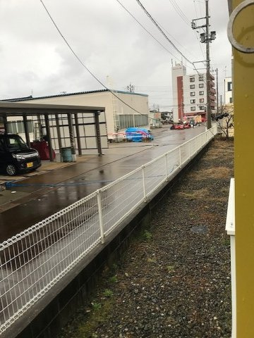 レオパレスグランドールの周辺