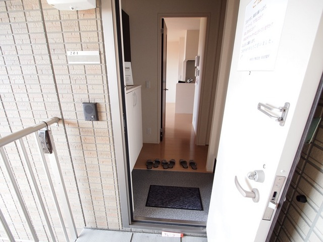 セジュール牧野の玄関