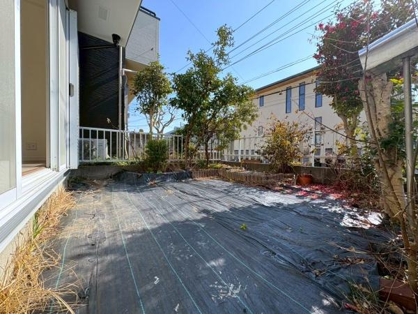 横浜市青葉区田奈町の中古一戸建の庭