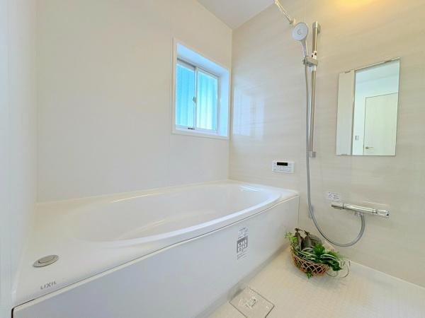 横浜市青葉区田奈町の中古一戸建の浴室