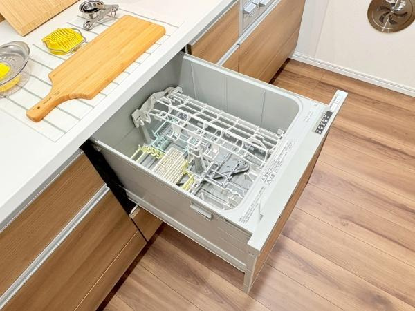 横浜市鶴見区大東町の中古一戸建のキッチン