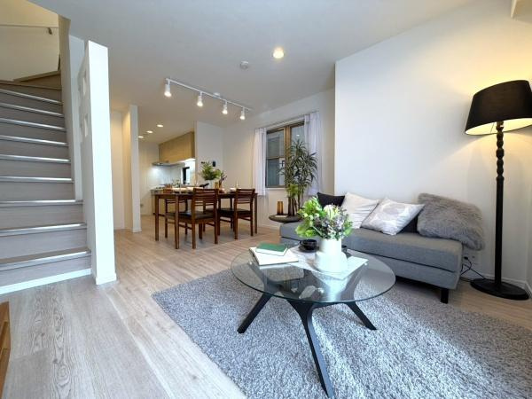 横浜市港北区日吉７丁目の中古一戸建の居間・リビング