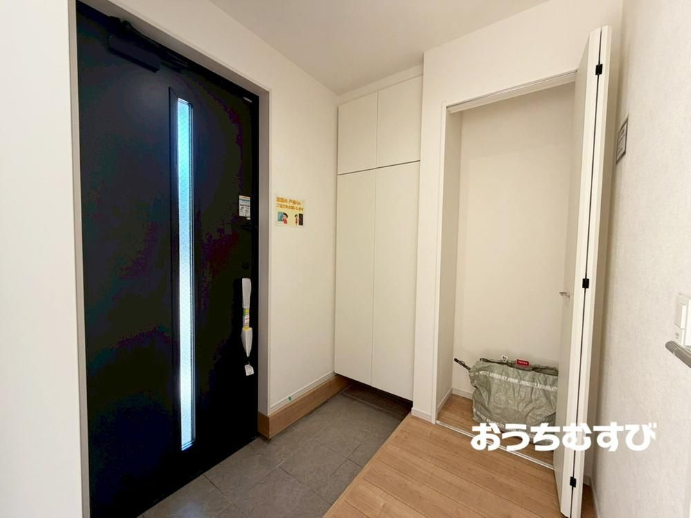 守山区天子田2期(全1棟)の玄関