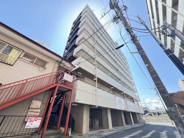 紀伊国屋マンションのエントランス