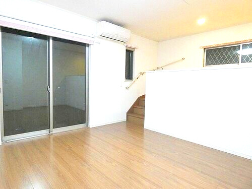 横浜市中区池袋戸建の内装