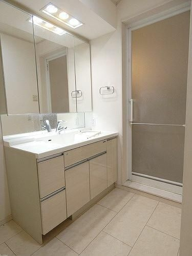 横浜市中区池袋戸建のキッチン