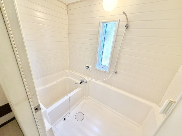 鹿放ケ丘戸建の浴室|日々の疲れを癒すお風呂付です