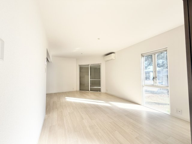 鹿放ケ丘戸建の居間・リビング|居間です