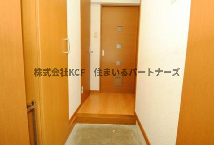 ア・ルーラ東合川の玄関|明るい玄関です