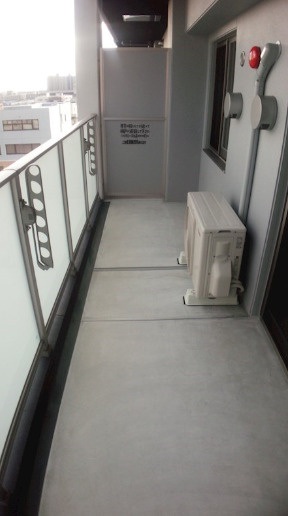 カサグランデ本町のバルコニー|開放的で明るい空間を演出してくれるバルコニーです