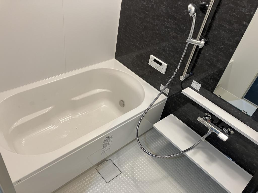 エクストラパレスの浴室|コンパクトで使いやすいお風呂です