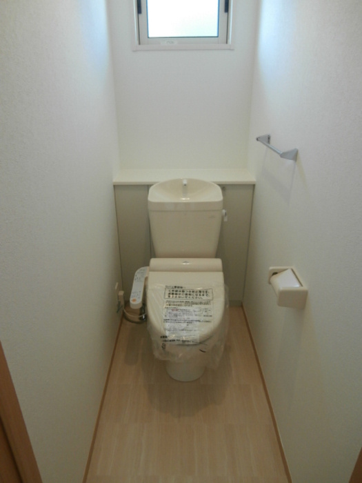 岡山市北区田中の一戸建てのトイレ
