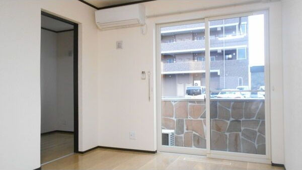 スカイヴィレッジ(Sky　village)盛南Ⅱの居間・リビング